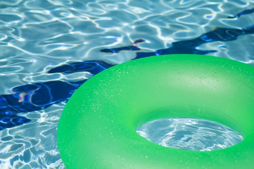 blow up tube in pool water